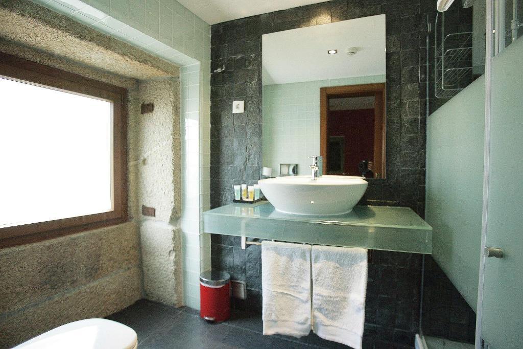 Casa Dos Pocos Hotel Vilar Torpim Bilik gambar